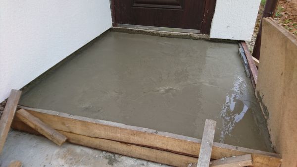 Entryway Concrete Repair in Pasco